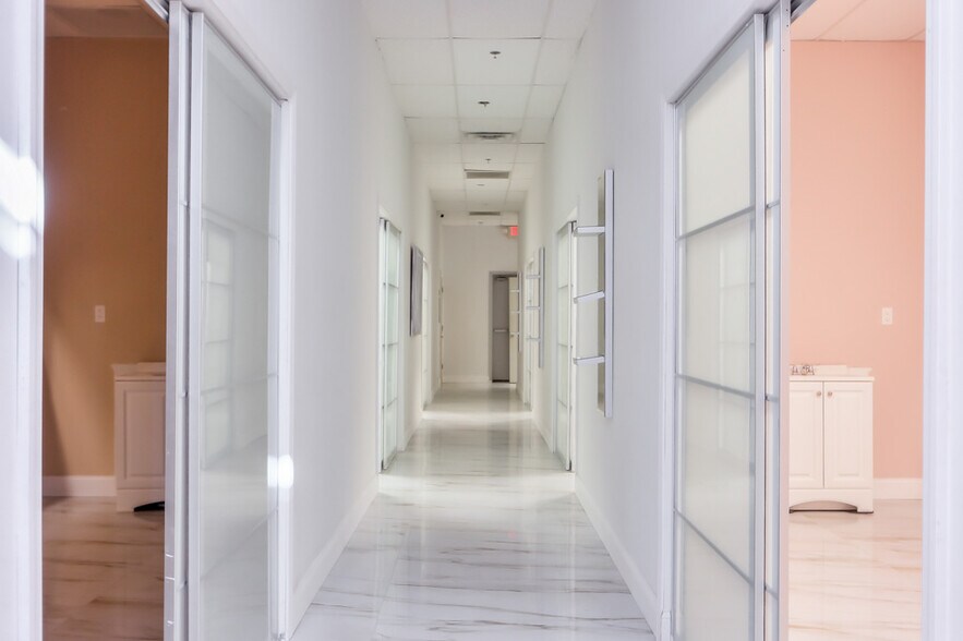 More Photos Of 5725 State Bridge Rd, Johns Creek Freestanding For Lease