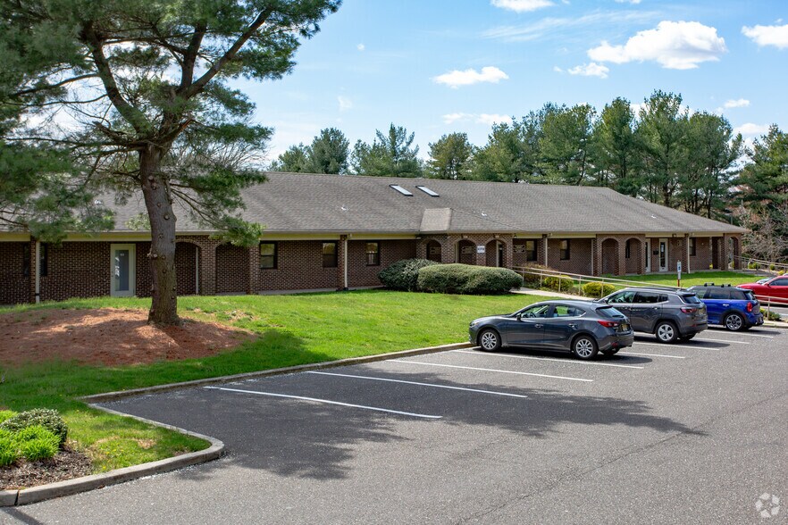 More Photos Of 525 S State Route 73, Marlton Medical For Sale