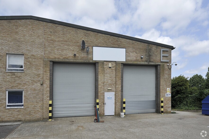 Riverside Way, Uxbridge, MDS UB8 2YF Industrial For Lease