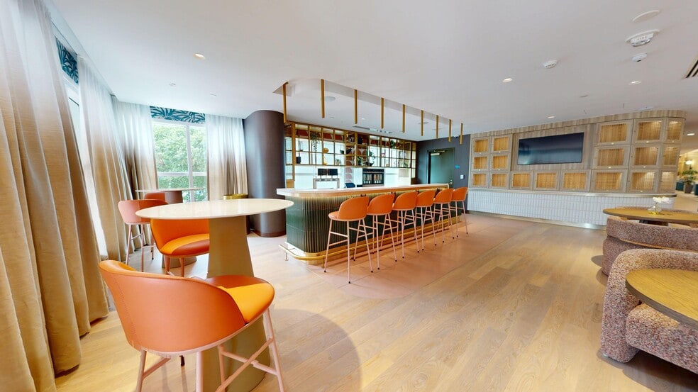 More Photos Of 2601 S Bayshore Dr, Coconut Grove Office For Lease