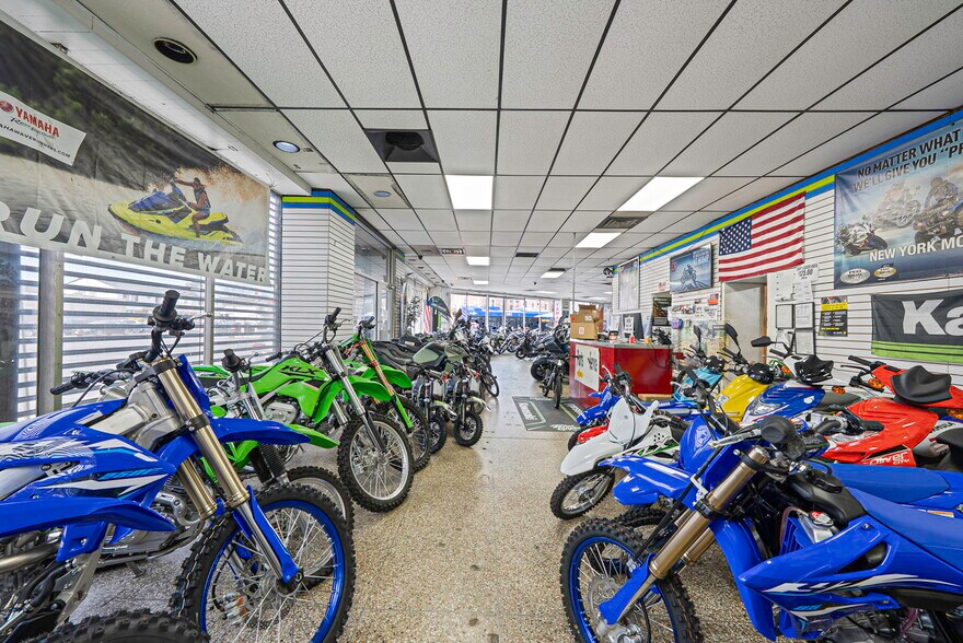 More Photos Of 22202 Jamaica Ave, Queens Village Auto Dealership For Sale