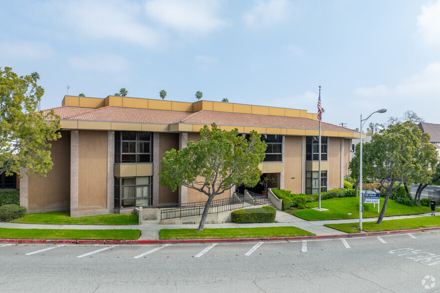 Primary Photo Of 1600 Huntington Dr, South Pasadena Medical For Sale