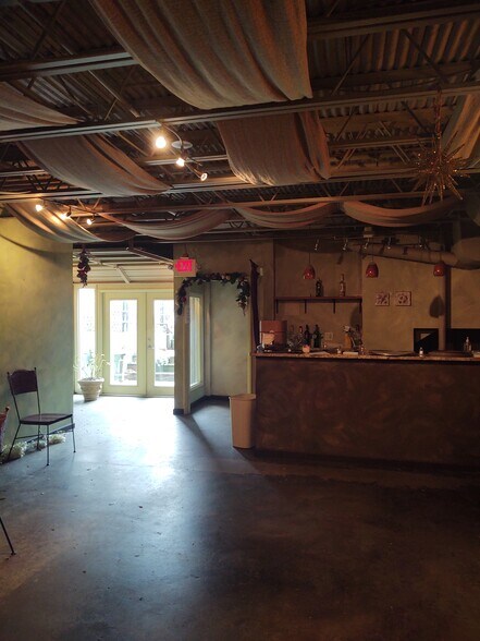 More Photos Of 18035 Georgia Ave, Olney Freestanding For Lease