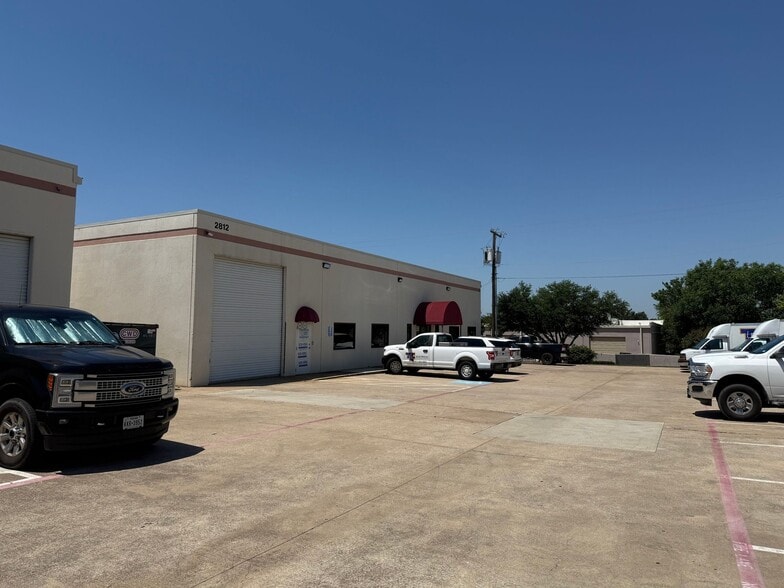 More Photos Of 2812 Market Loop, Southlake Light Manufacturing For Lease