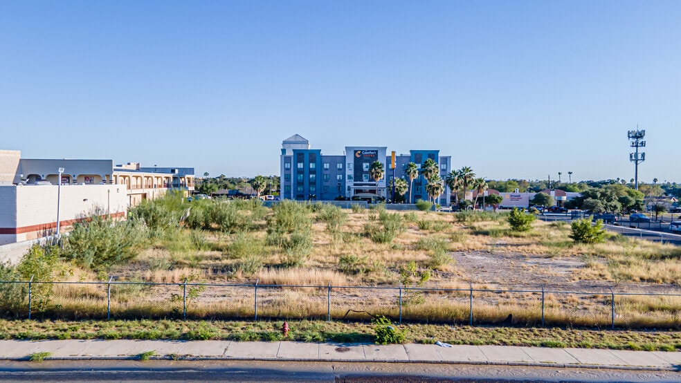 More Photos Of 221 Calle Del Norte, Laredo Land For Sale