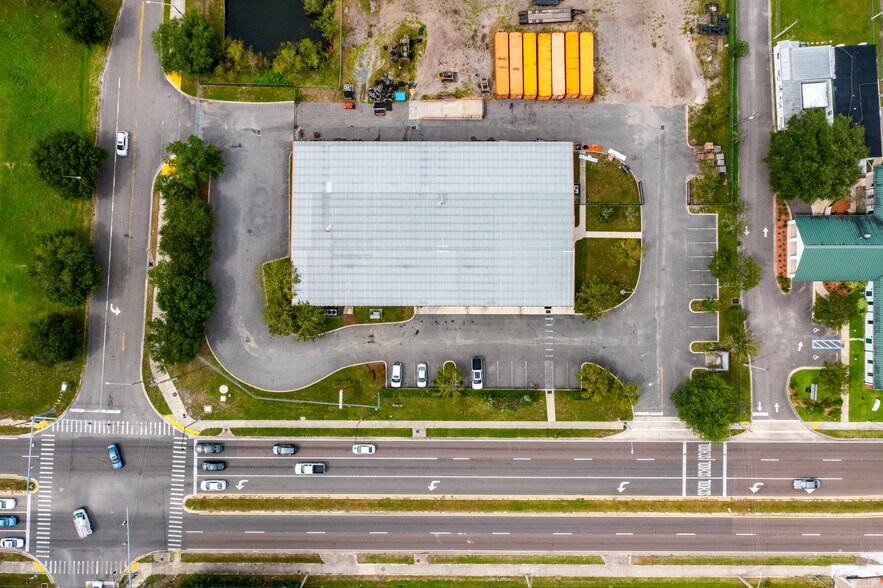 More Photos Of 9985 103rd St, Jacksonville Warehouse For Lease