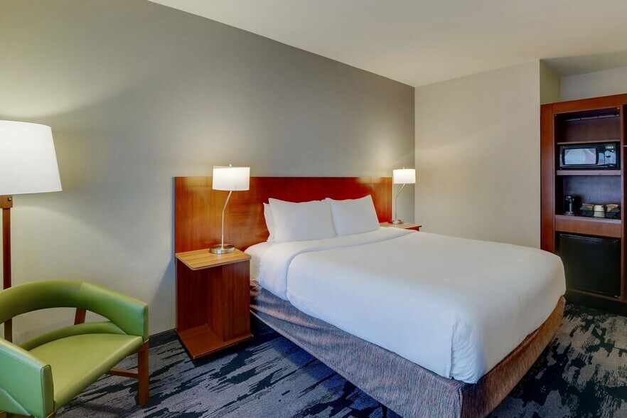 More Photos Of 6851 West Fwy, Fort Worth Hotel For Sale