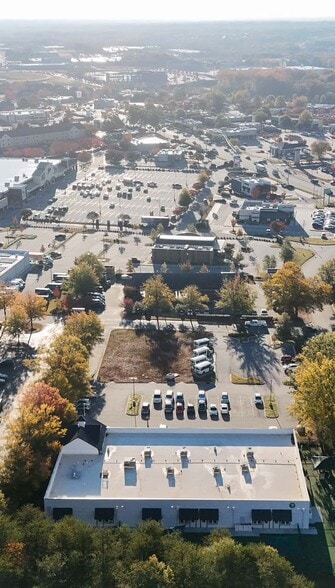 More Photos Of 122 Milestone Way, Greenville General Retail For Lease