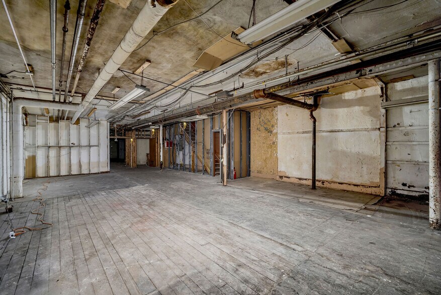 More Photos Of 113 W 4th St, Cincinnati Office For Lease