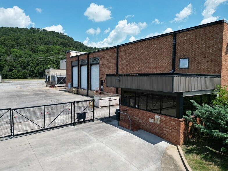 More Photos Of 7500 US 11 W, Rogersville Manufacturing For Lease