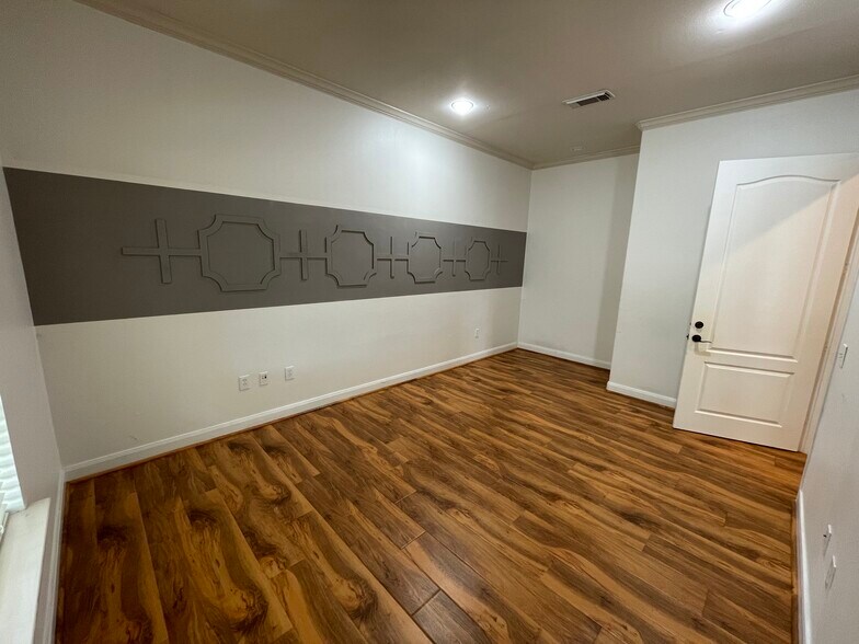 More Photos Of 4501 Cartwright Rd, Missouri City Medical For Lease