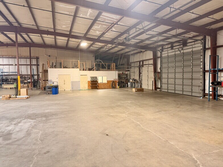 More Photos Of 75 United Dr, Jackson Warehouse For Sale
