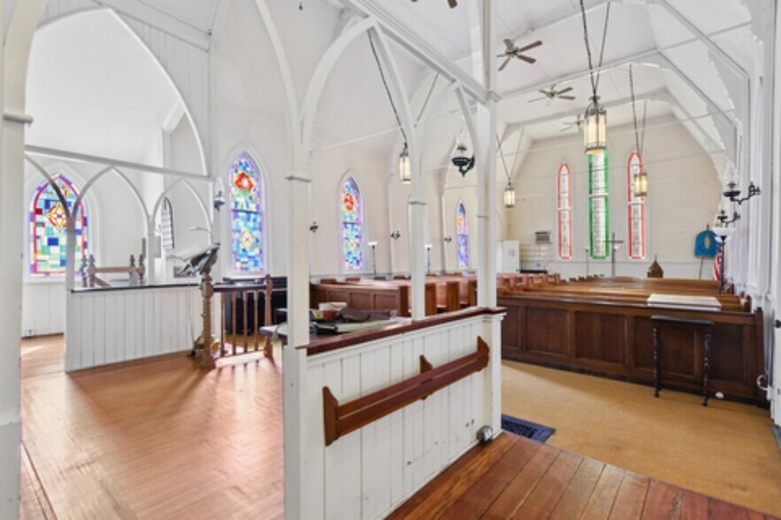 More Photos Of 5610 Dogwood Rd, Gwynn Oak Religious Facility For Sale
