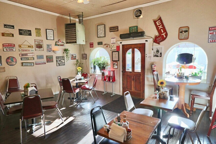 More Photos Of 217 Main st, Aguilar Restaurant For Sale