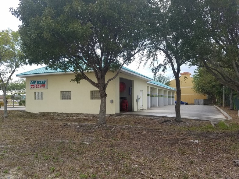 More Photos Of 4628 Chiquita Blvd S, Cape Coral Carwash For Sale