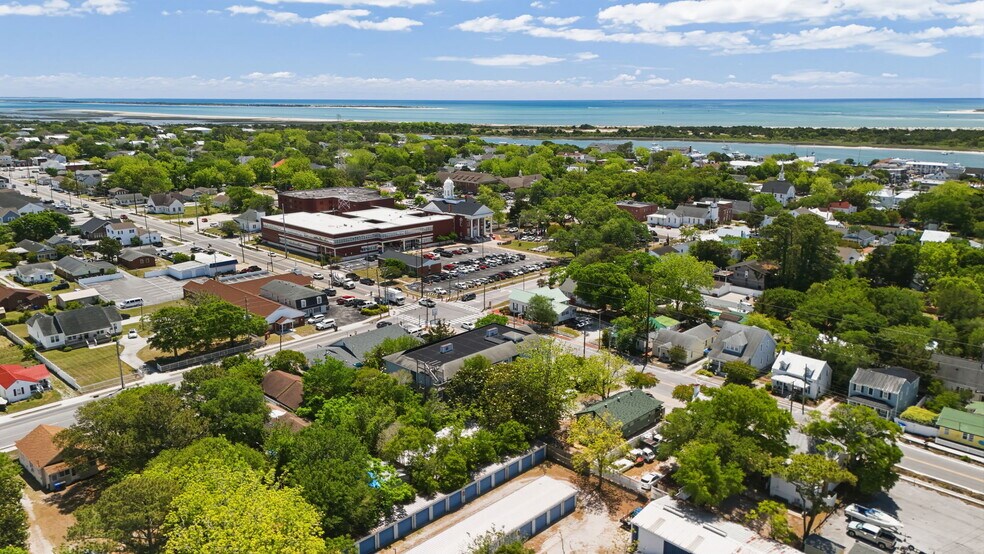 More Photos Of 313 Cedar St, Beaufort Apartments For Sale