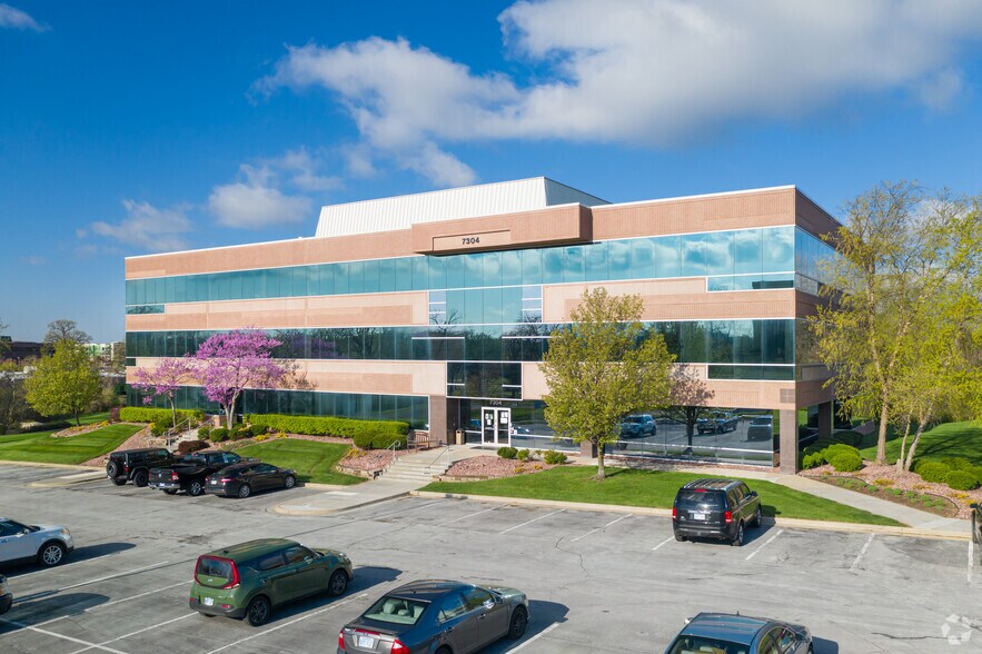 More Photos Of 12980 Metcalf Ave, Overland Park Unknown For Lease
