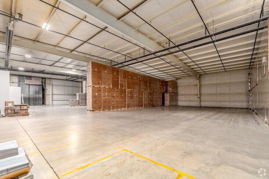 More Photos Of 2000 Ashley Rd, Morris Manufacturing For Lease