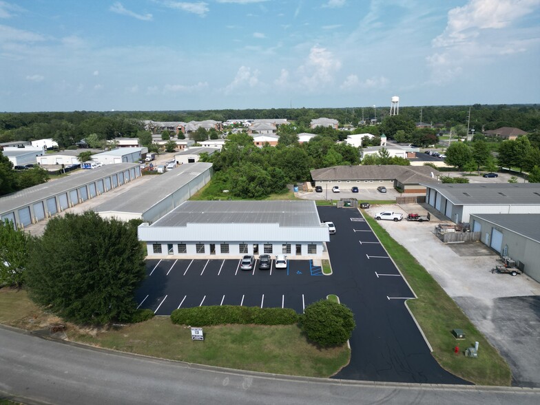 More Photos Of 26064 Capitol Dr, Daphne Showroom For Lease