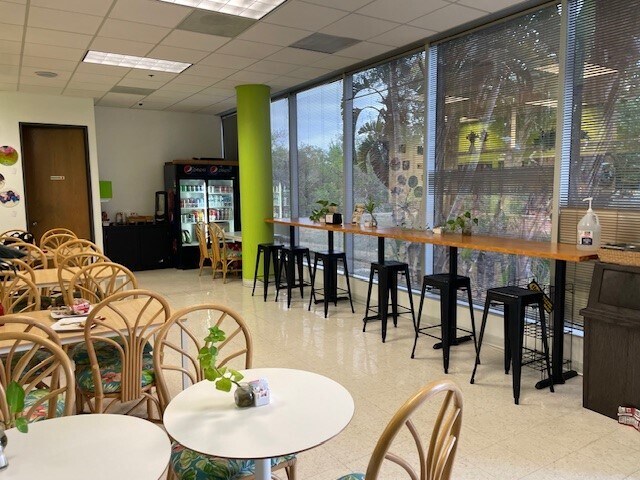 More Photos Of 13577 Feather Sound Dr, Clearwater Medical For Lease