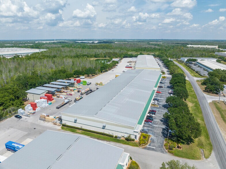 More Photos Of 5001 Gateway Blvd, Lakeland Unknown For Lease