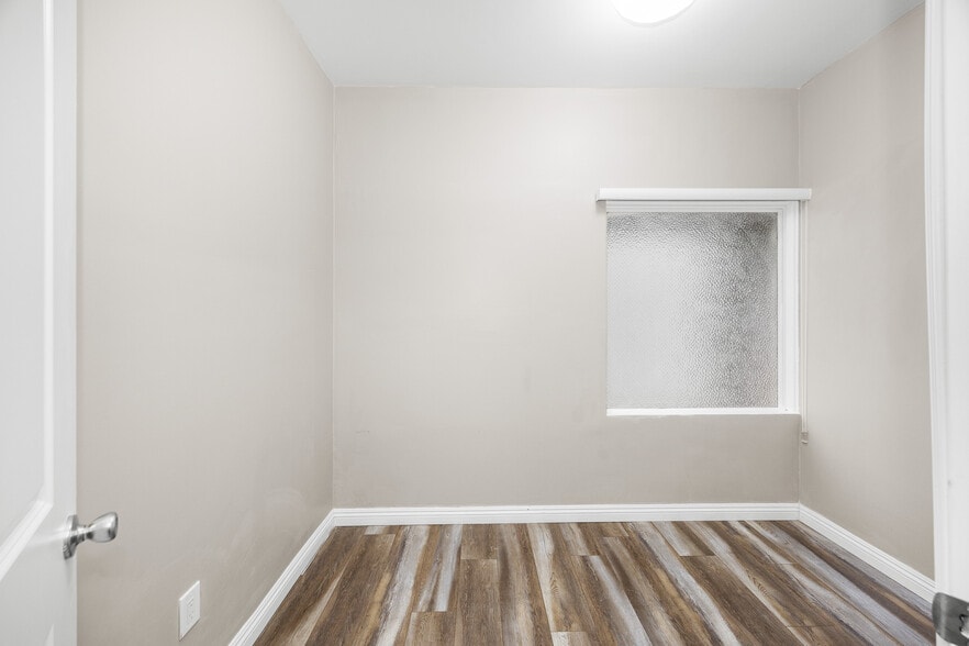 More Photos Of 9511 Las Tunas Dr, Temple City Medical For Sale
