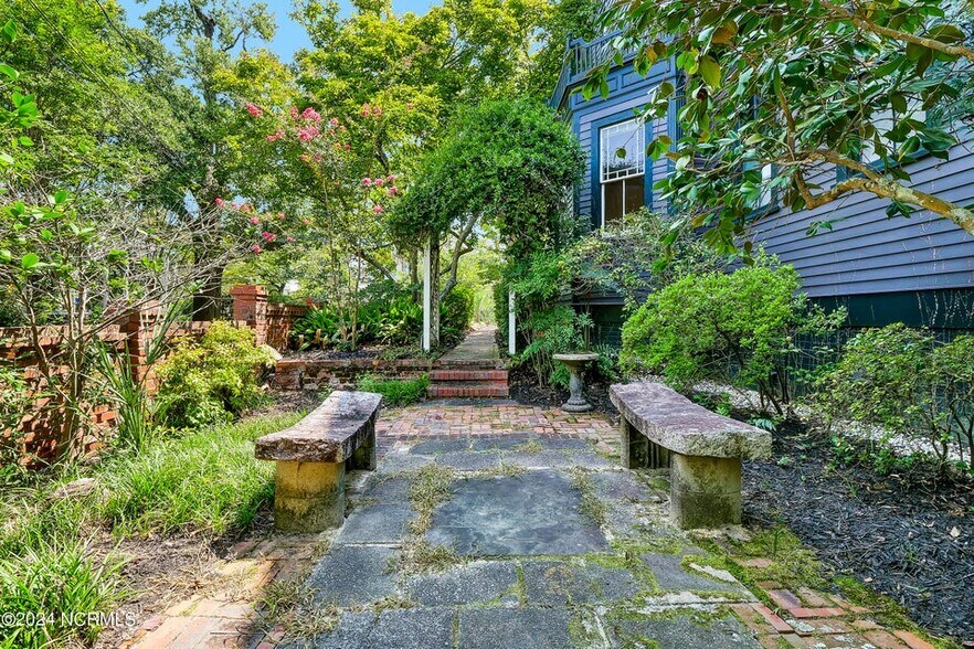 More Photos Of 118 S 4th St, Wilmington Hospitality For Sale