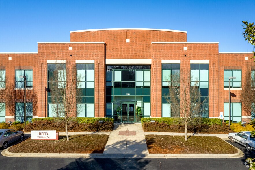 More Photos Of 9920 Kincey Ave, Huntersville Medical For Lease