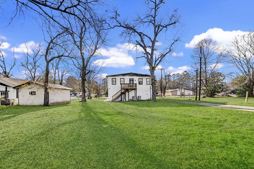 More Photos Of 411 S Kaufman St, Newton Lodge Meeting Hall For Sale