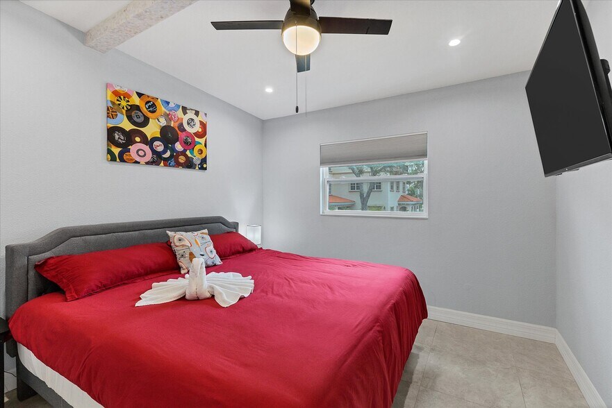 More Photos Of 1236 13th St, Sarasota Apartments For Sale