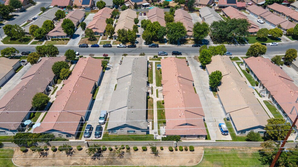 More Photos Of 4314 Pebble Creek Dr, Bakersfield Apartments For Sale