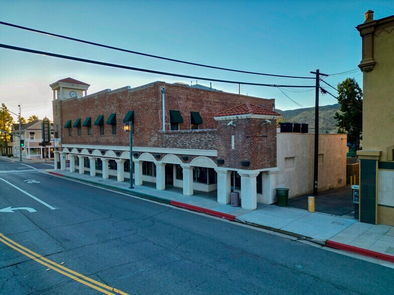 More Photos Of 42 W Ramsey St, Banning Storefront Retail Office For Lease