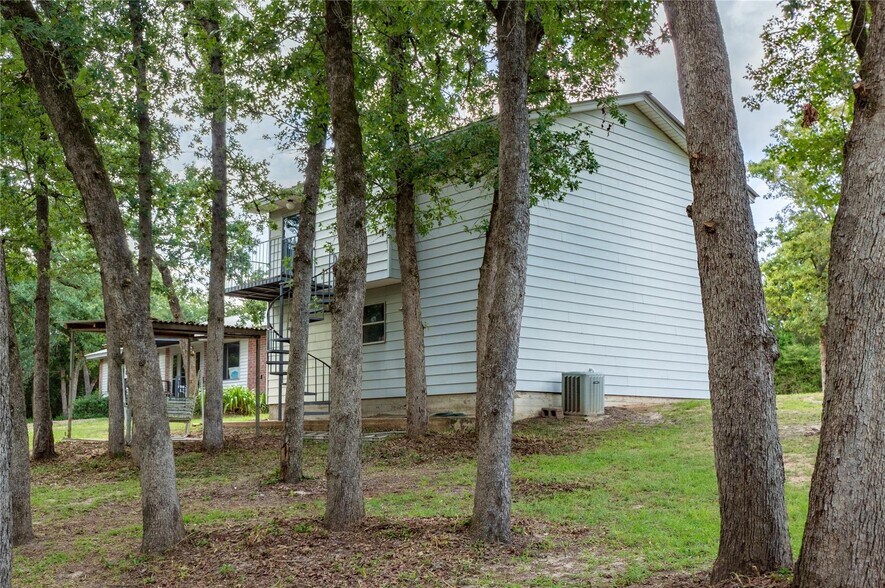 More Photos Of 1213 Lakeland Loop, Hilltop Lakes Specialty For Sale