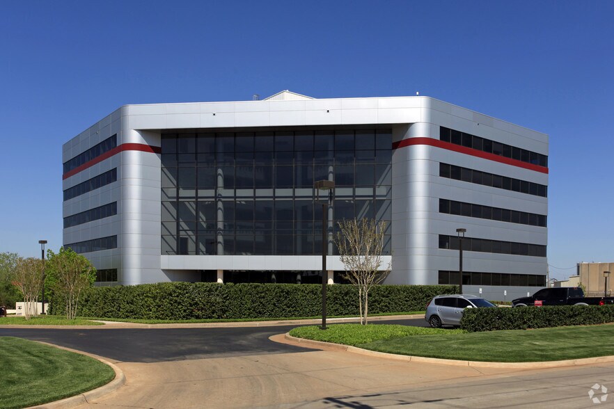 More Photos Of 301 NW 63rd St, Oklahoma City Office For Lease