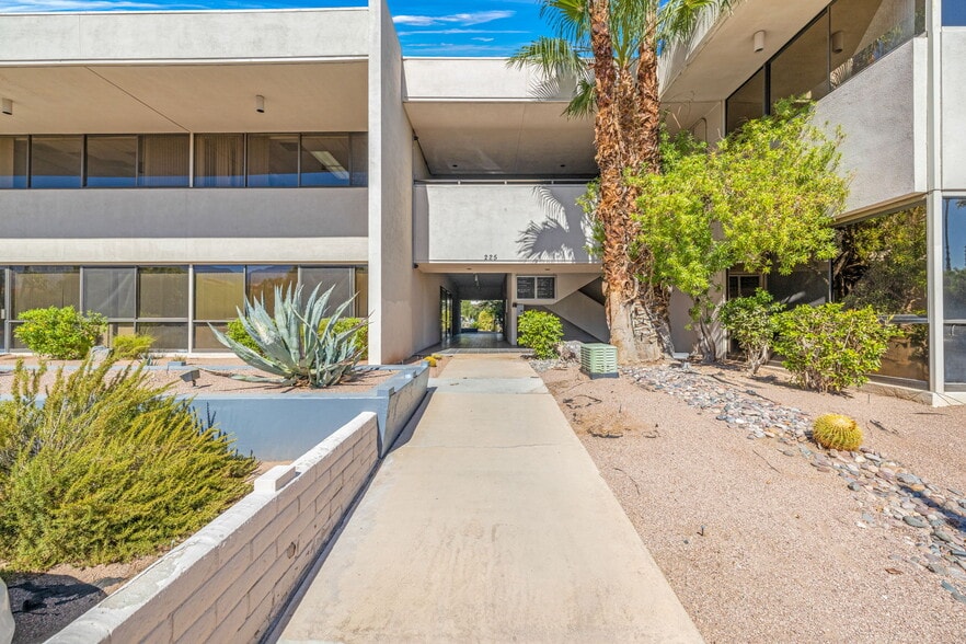 More Photos Of 225 S Civic Dr, Palm Springs Medical For Sale