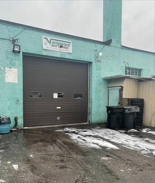 More Photos Of 296 Brock Av, Toronto Auto Repair For Sale
