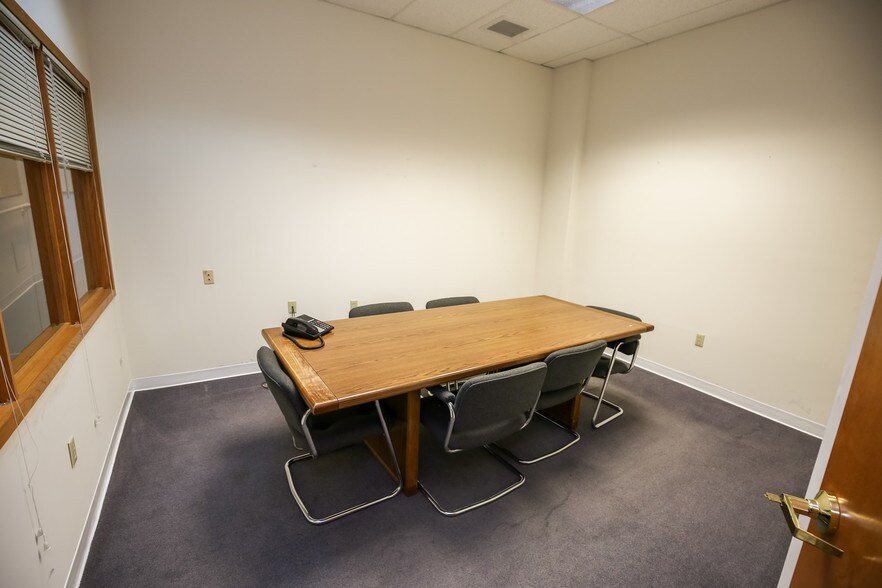 More Photos Of 1118 E Columbia Ave, Philadelphia Office For Lease