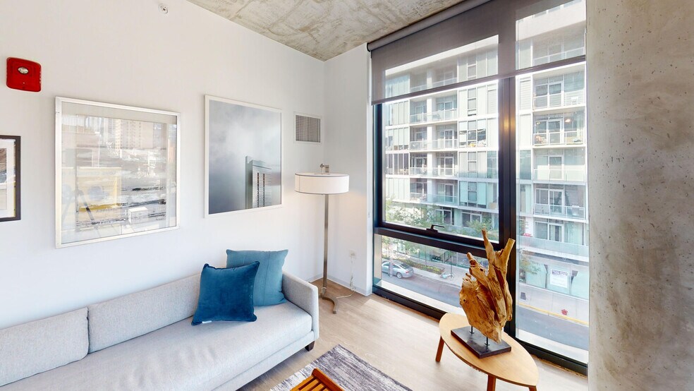 More Photos Of 1717 S Michigan Ave, Chicago Apartments For Lease