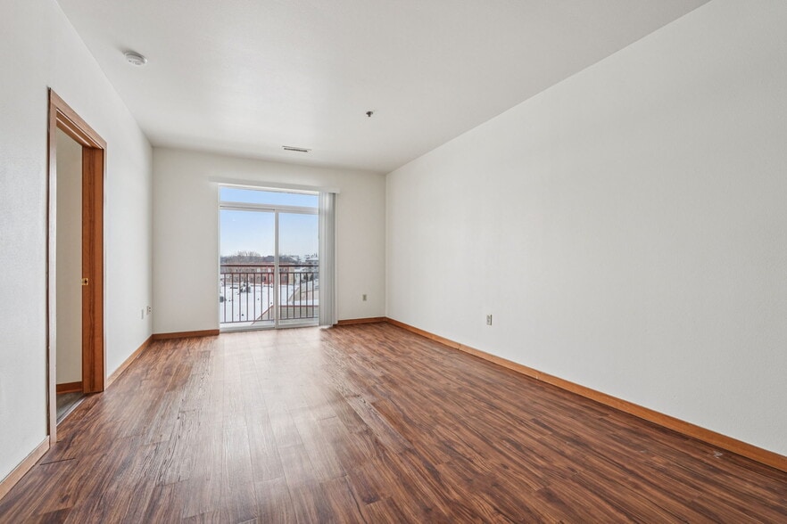 More Photos Of 134 Main St, Racine Apartments For Sale