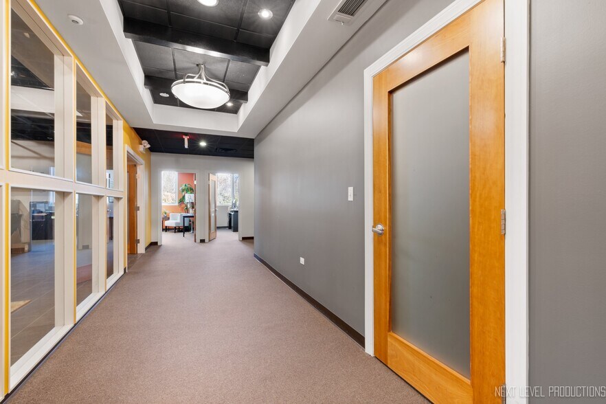 More Photos Of 850 W Bartlett Rd, Bartlett Medical For Sale