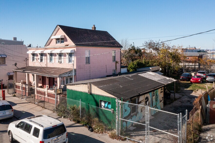 More Photos Of 11124 Rockaway Beach Blvd, Rockaway Park Apartments For Sale