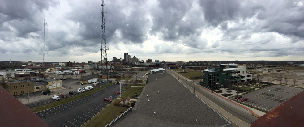 More Photos Of 804 E Monument Ave, Dayton Industrial For Lease