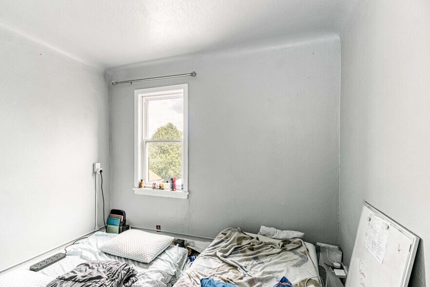 More Photos Of 22 Whittaker St, Sudbury Multifamily For Sale