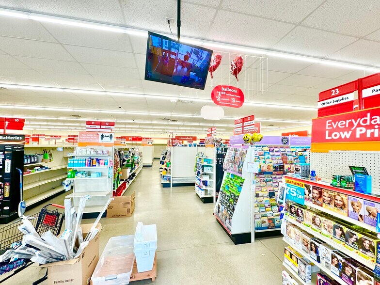 More Photos Of 2101 Central Point Pky, Lima Freestanding For Sale