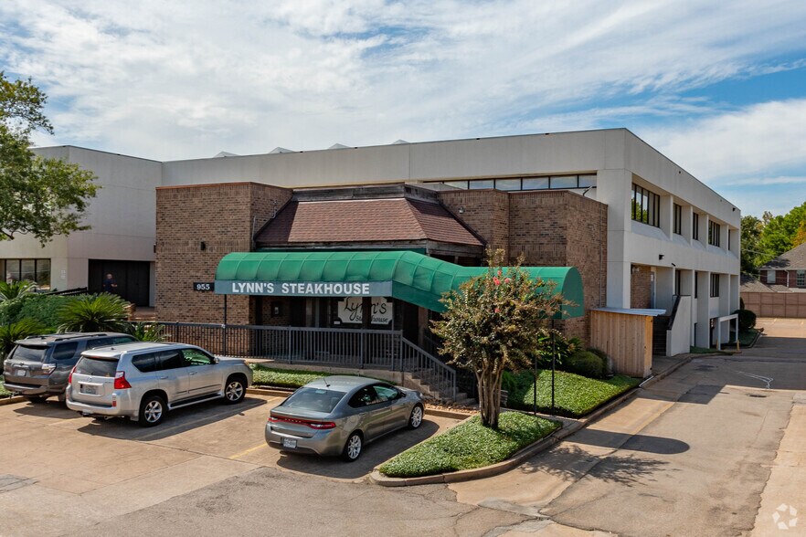 More Photos Of 955 Dairy Ashford Rd, Houston Medical For Lease