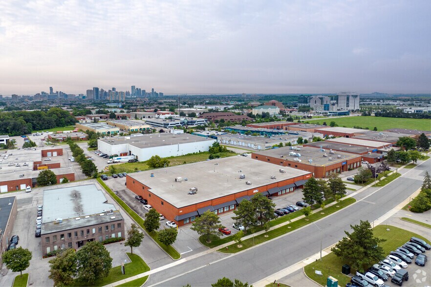 More Photos Of 210 Brunel Rd, Mississauga Warehouse For Lease