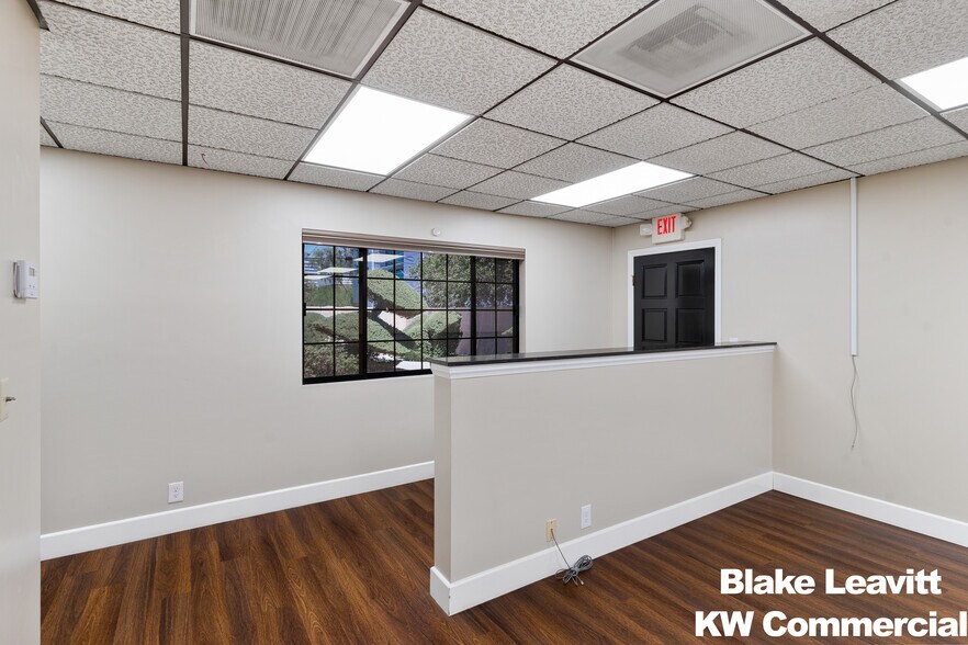 More Photos Of 510 S 9th St, Las Vegas Office For Sale