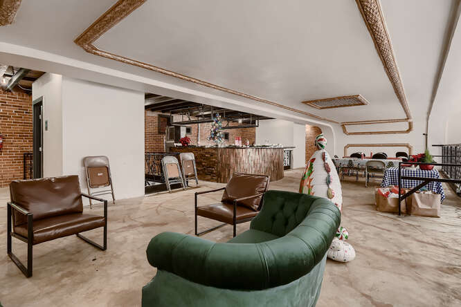 More Photos Of 1912 S Broadway, Denver General Retail For Sale