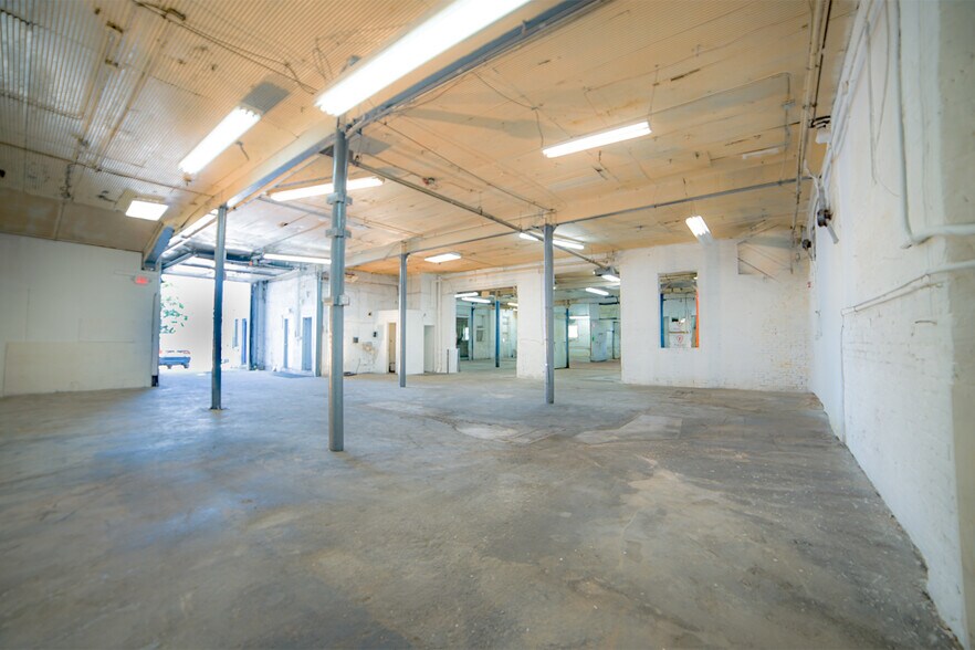 Primary Photo Of 18 Morris Pl, Yonkers Manufacturing For Sale