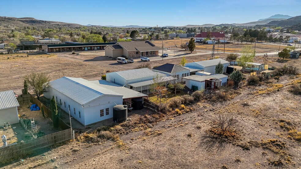 More Photos Of 301 E Calvary Rd, Fort Davis Specialty For Sale